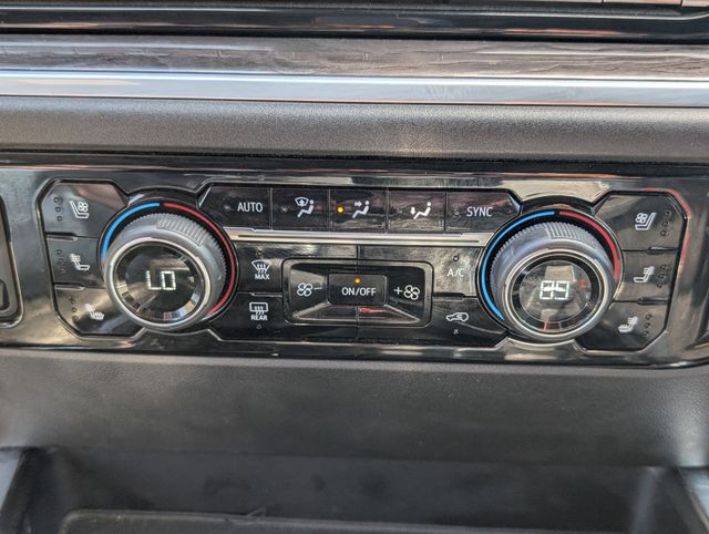 Used 2022 Blue Chevrolet LTZ image 21