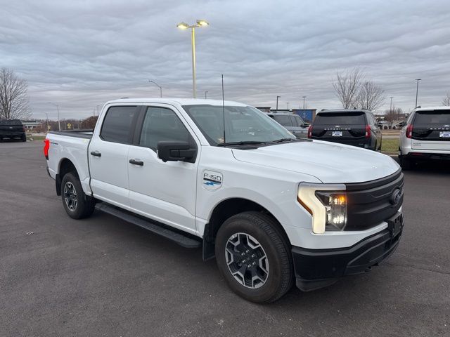 2022 Ford F-150 Lightning Pro's photo
