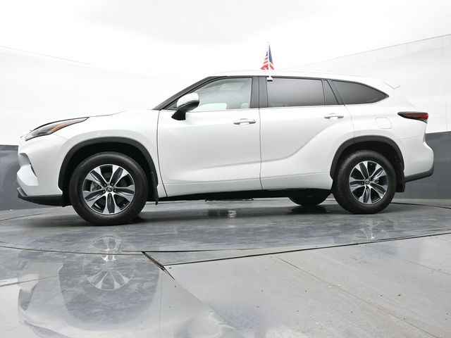 2024 Toyota Highlander XLE 36