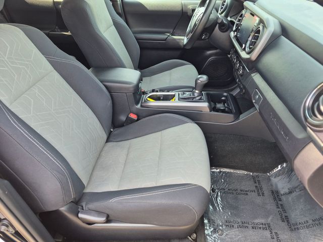 2020 Toyota Tacoma - Image 27