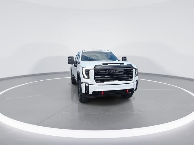 Used 2024 White GMC AT4 image 3