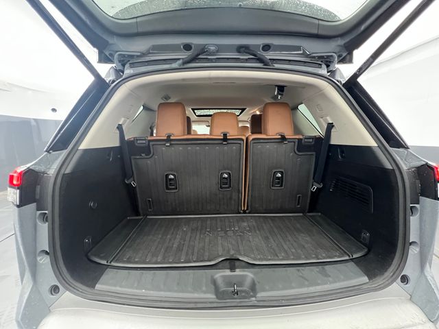 2022 Boulder Gray Pearl Nissan Pathfinder Platinum FWD SUV