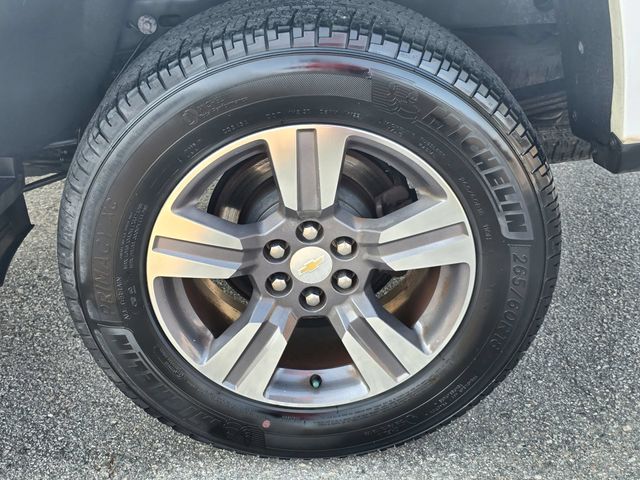 Used 2016 Summit White Chevrolet LT image 33