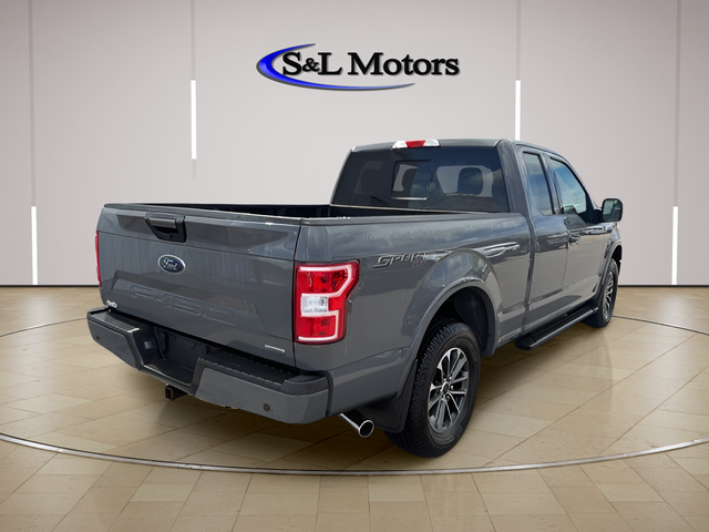 View vehicle photo 7