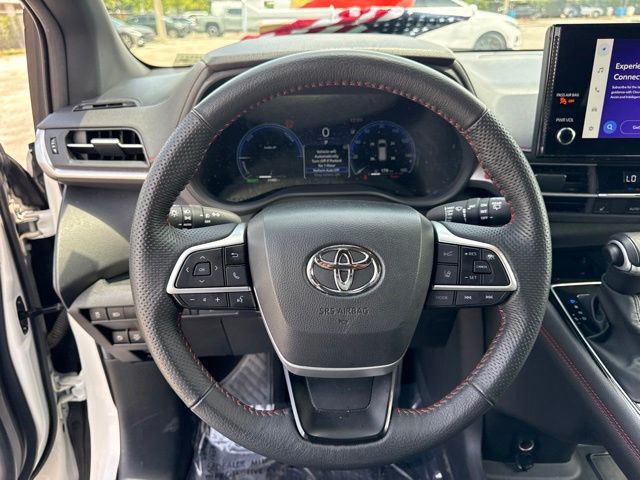 2025 Toyota Sienna - $51,988