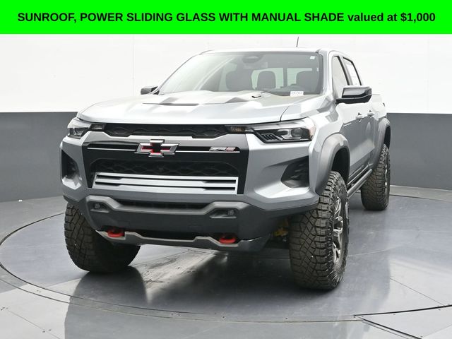 View vehicle photo 3