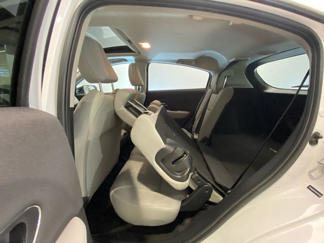 Used 2019  Honda EX image 13