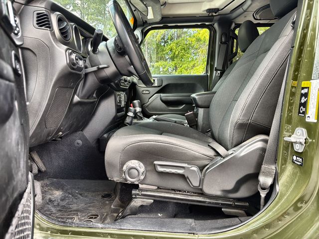 Used 2021 Green Jeep Willys image 12