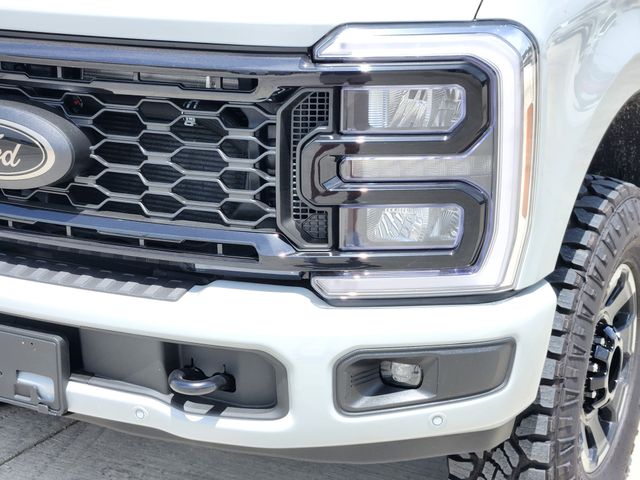 2025 Avalanche Ford Super Duty F-250 SRW Lariat 4X4 Truck