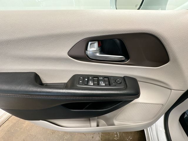2019 Chrysler Pacifica Touring L White at Bob Ruth Ford