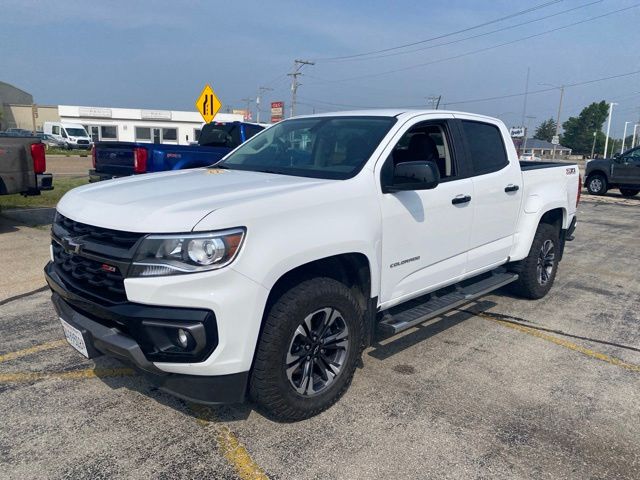 Summit White 2022 Chevrolet Colorado Pickup Truck Four-Wheel Drive 8-Speed Automatic