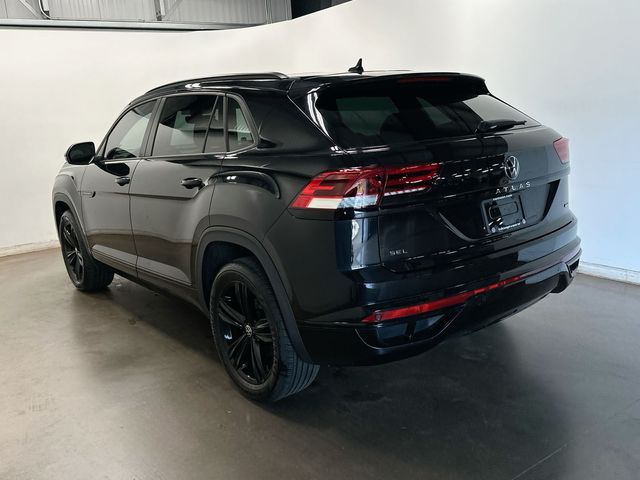 2023 Volkswagen Atlas Cross Sport 2.0T SEL R-Line Black at Sutliff Volkswagen