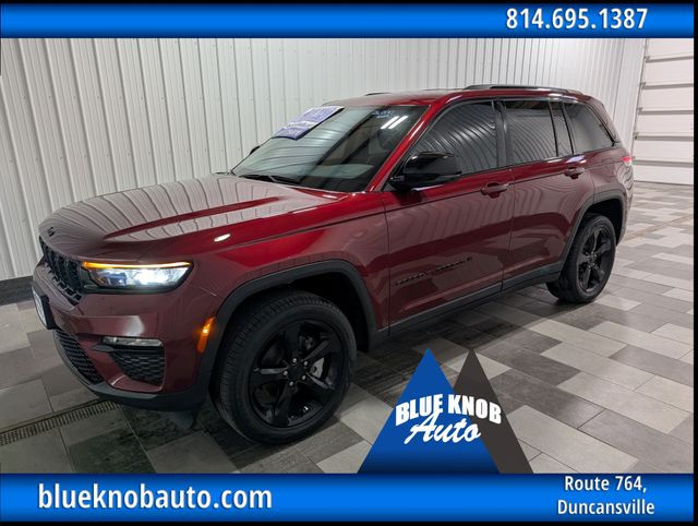 Velvet Red Pearlcoat 2023 Jeep Grand Cherokee SUV / Crossover Four-Wheel Drive 8-Speed Automatic