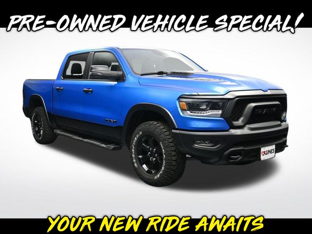 Hydro Blue Pearlcoat 2023 RAM 1500 Pickup Truck Four-Wheel Drive 8-Speed Automatic