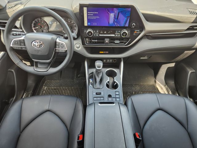 2026 Toyota Highlander XLE Beige at Don McGill Toyota