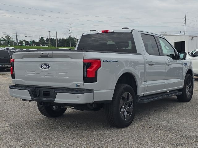2024 Ford F-150 Lightning Flash:L166959A