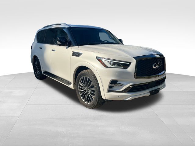 2023 INFINITI QX80 LUXE 2