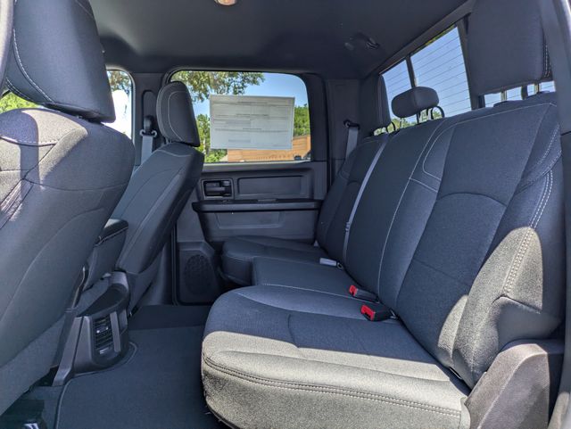 2026 Ram 2500 Black Express Crew Cab 4x4 6'4" Box