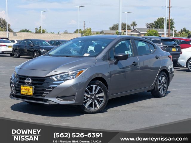 Gray (Gun Metallic) 2025 Nissan Versa Sedan Front-Wheel Drive Continuously Variable Transmission