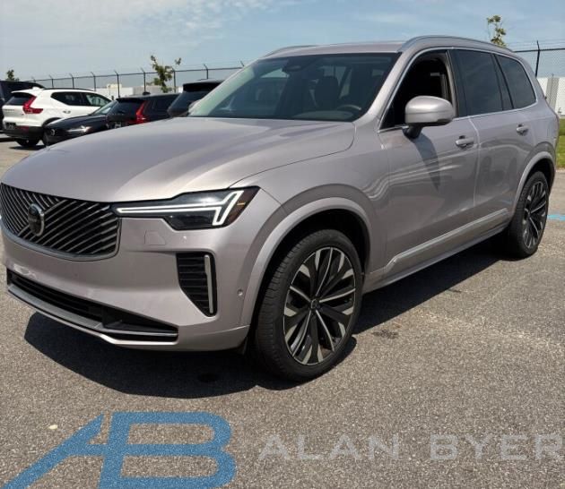 2026 Volvo XC90 B6 Plus 7-Passenger AWD