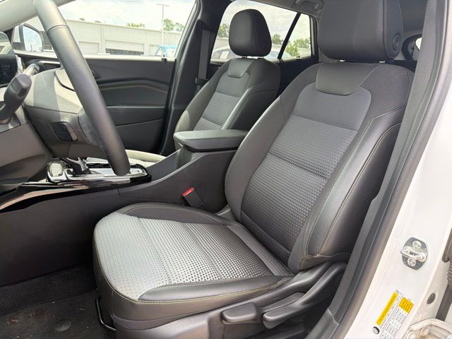 Used 2025 Chevrolet Trax SUV
