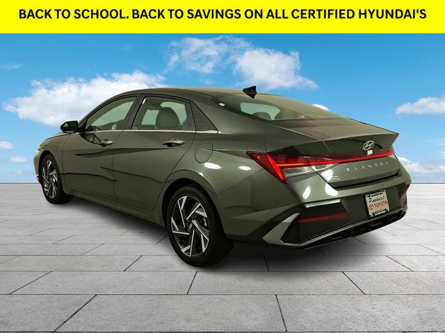 Used 2025 Hyundai Elantra Sedan