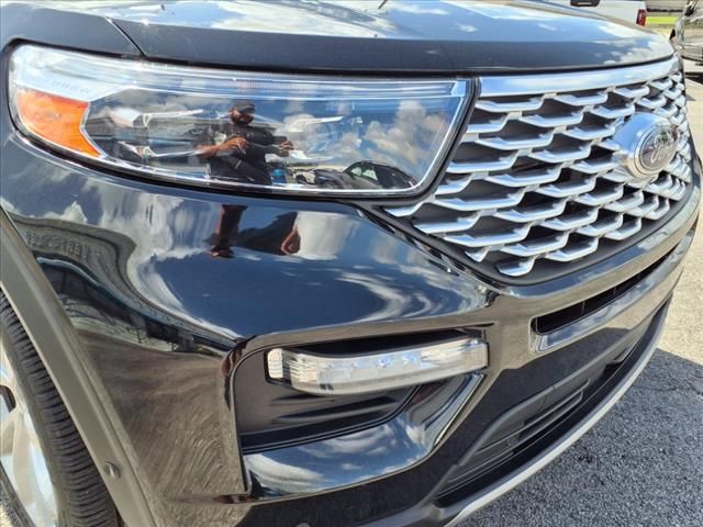 2022 Ford Explorer Platinum photo
