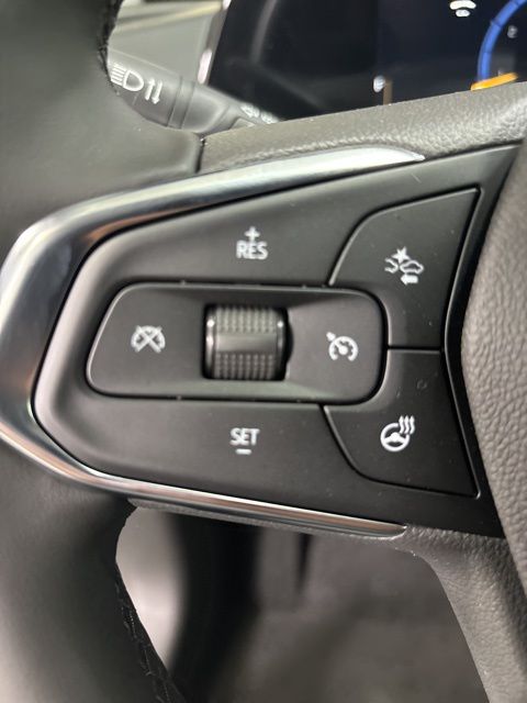 2025 Chevrolet Trax LT photo