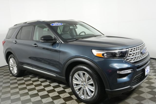 2022 Ford Explorer Limited's photo