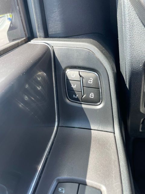 Used 2023 White Ford Raptor image 19