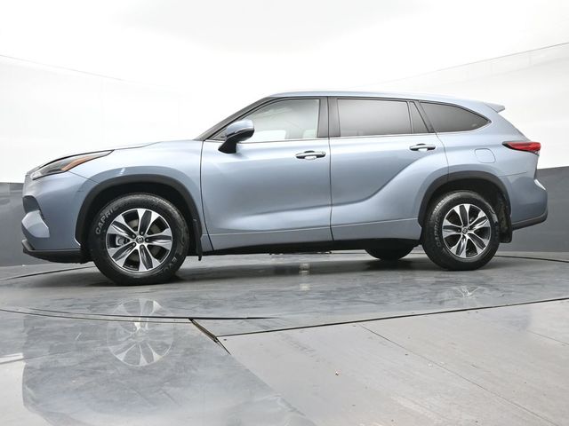 2021 Toyota Highlander XLE 38