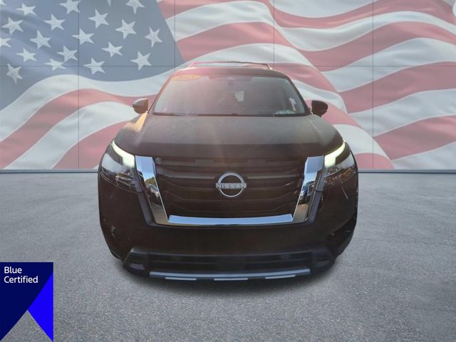 Used 2025 Black Nissan Platinum image 8
