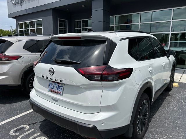 Used 2026 White Nissan Dark Armor image 10