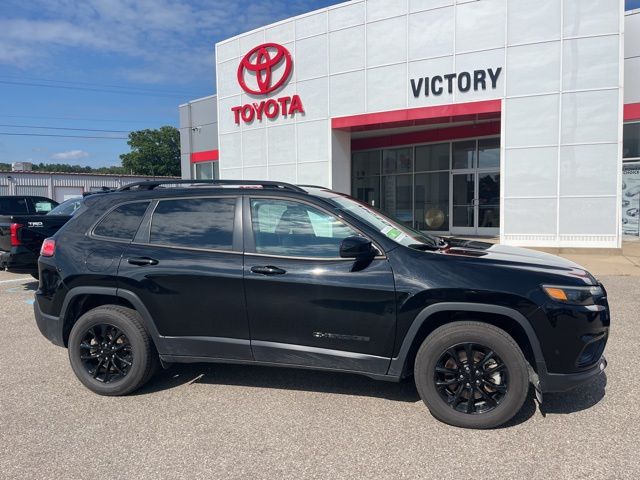 2023 Jeep Cherokee Altitude 4WD