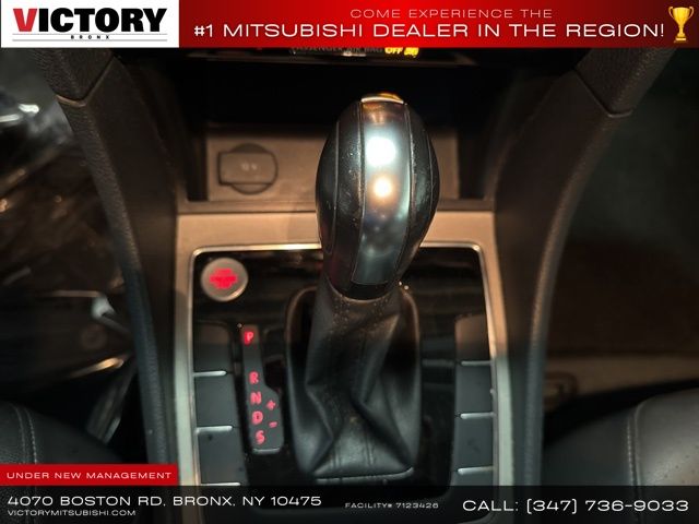 2022 Volkswagen Passat 2.0T SE photo