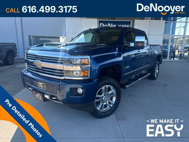 Deep Ocean Blue Metallic 2017 Chevrolet Silverado 2500HD Pickup Truck Four-Wheel Drive 6-Speed Automatic