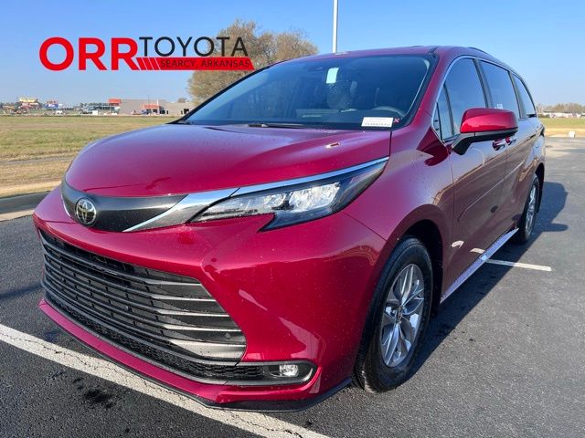 2026 Toyota Sienna XLE 7-Passenger FWD