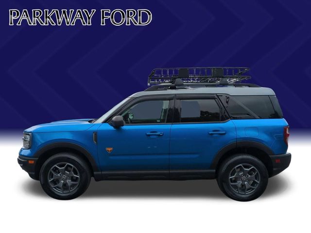 Used 2022 Blue Ford Badlands image 2