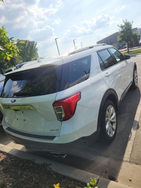 Used 2023 White Ford Platinum image 3