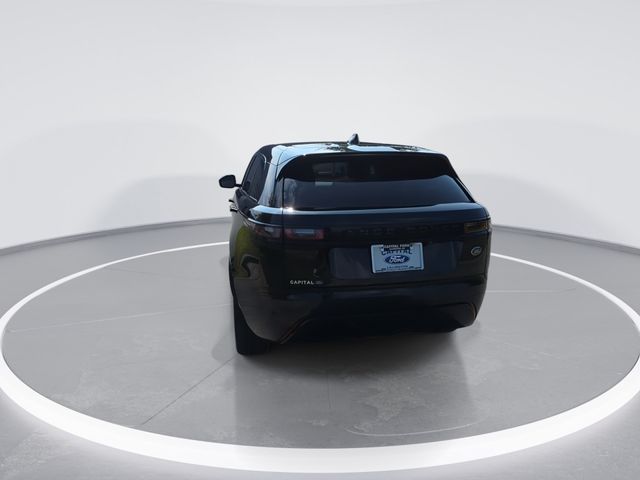 Used 2023 Santorini Black Land Rover R-Dynamic S image 7