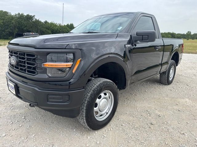 Agate Black Metallic 2026 Ford F-150 Pickup Truck Four-Wheel Drive Automatic