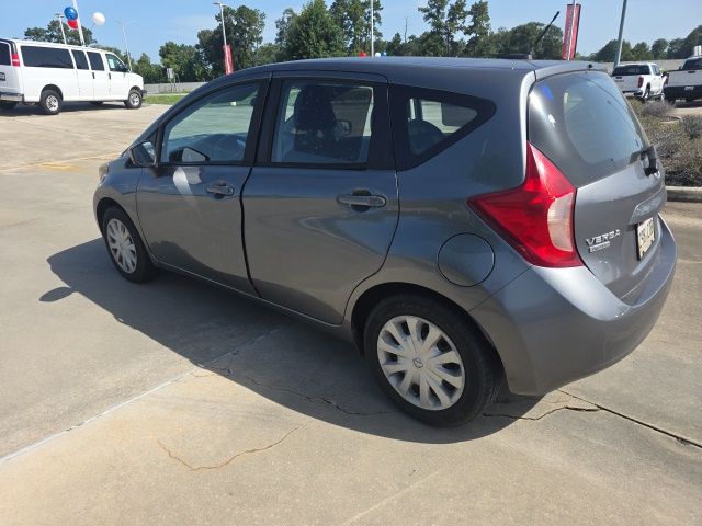 Used 2016 Gray Nissan SV image 4