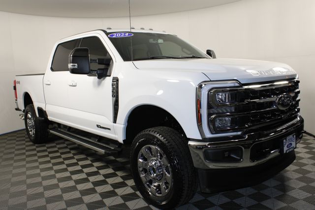2024 Ford F-350SD Lariat photo