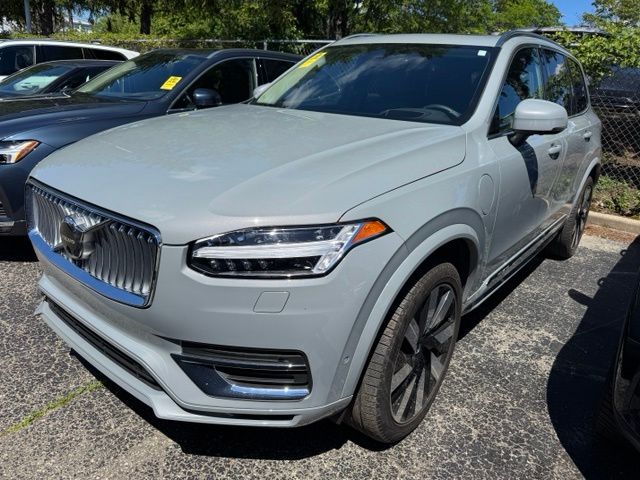  2024 Volvo XC90 Recharge T8 Ultimate Bright Theme 7-Passenger eAWD   