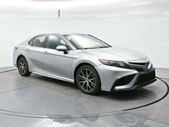 2021 Toyota Camry SE FWD