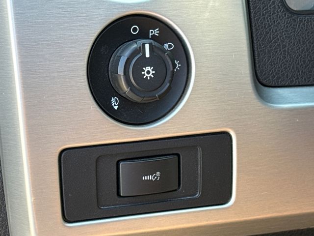 Used 2013 Brown Ford Platinum image 21