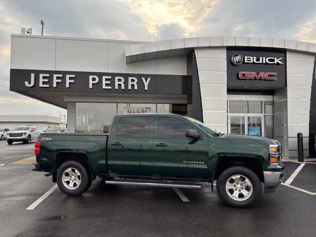 Rainforest Green Metallic 2014 Chevrolet Silverado 1500 LT Crew Cab 4WD Pickup Truck Four-Wheel Drive 6-Speed Automatic Overdrive