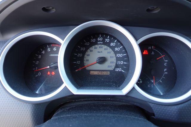 Used 2010 Toyota Tacoma Truck
