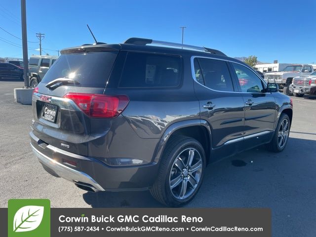 2018 GMC Acadia Denali 35