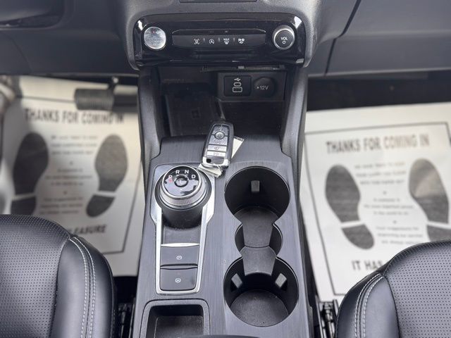 2025 Ford Escape Platinum